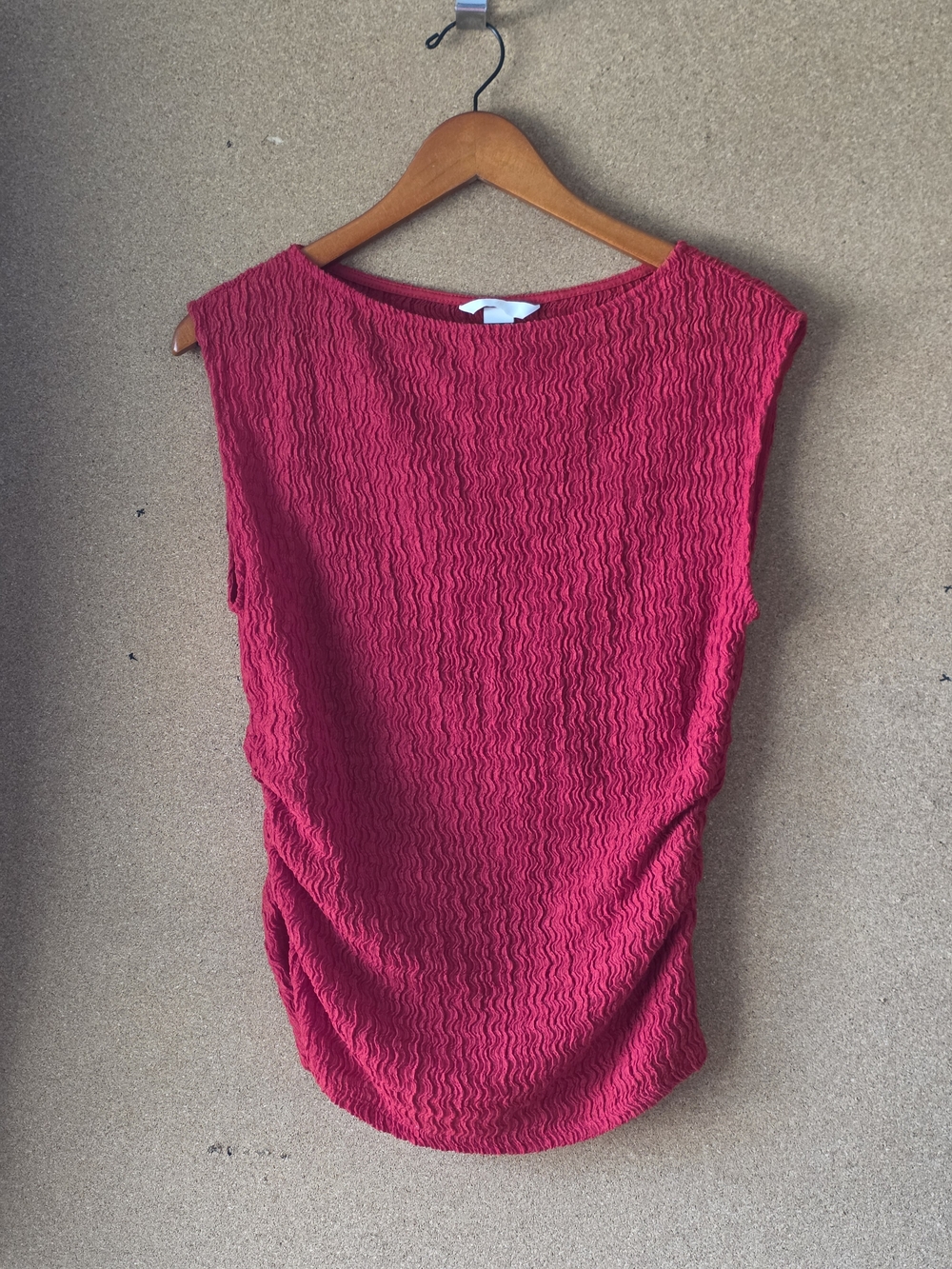 H&M Y2K Textured Crinkle Ruched Side Cap Sleeve Top  Red Size M